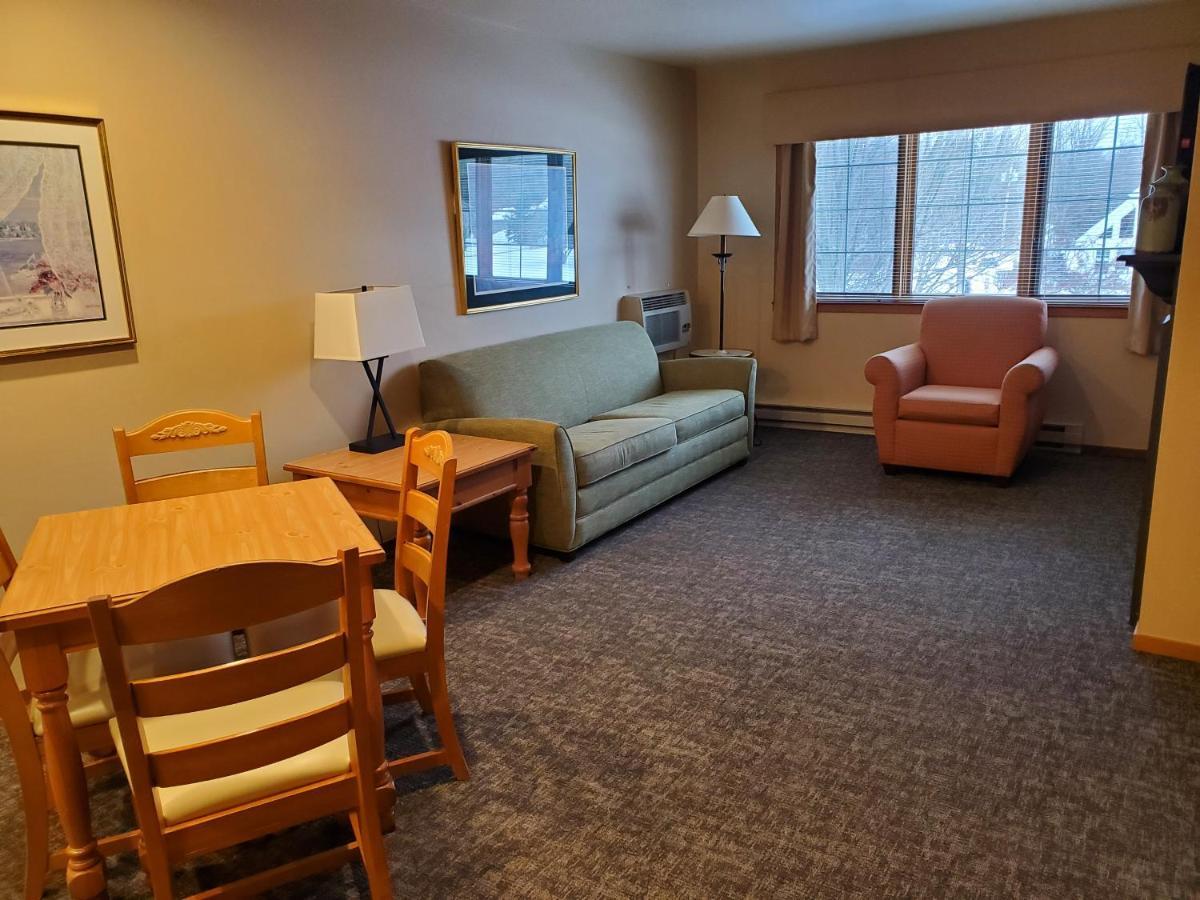 Homestead - 4* Fish Creek
