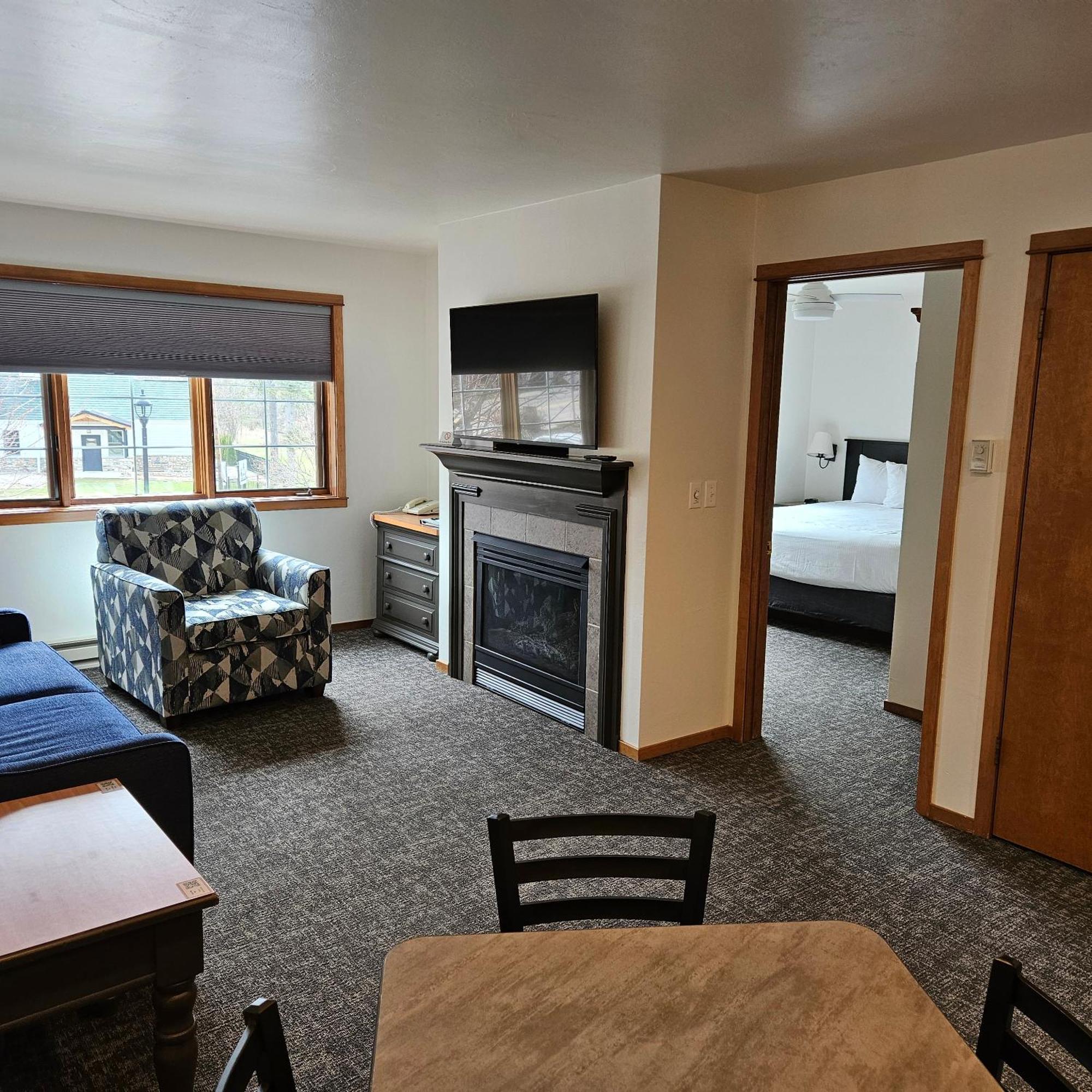 Homestead - 4* Fish Creek